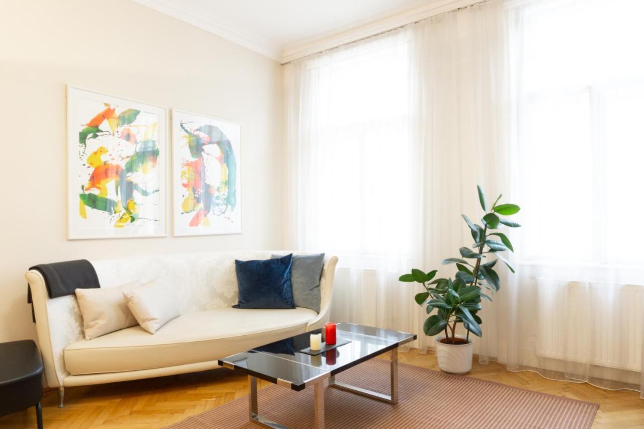 Apartments Fuchsthallergasse Vienna Exterior photo